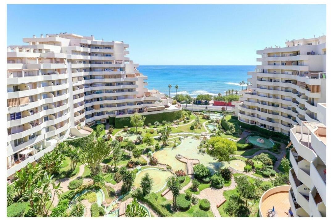 Benalbeach Casa Kito Dreams 1ª Linea Playa Benalmádena Exteriör bild